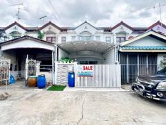 ทาวน์เฮ้าส์ 2 ชั้น หมู่บ้านพลอยไพลิน สามพราน นครปฐม (ปรับปรุงใหม่ทั้งหลัง พร้อมอยู่)