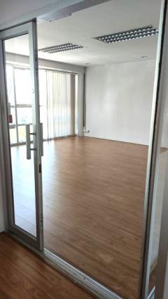  ให้เช่าอาคารสำนักงานติดถนนใหญ่ใกล้เมเจอร์รัชโยธิน พื้นที่230ตรม มี7ห้อง ห้องน้ำแยกชาย หญิง ติดริมถนนรัชดาภิเษก-202510231150291761195029030.jpg