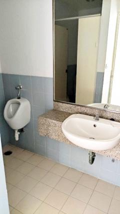  ให้เช่าอาคารสำนักงานติดถนนใหญ่ใกล้เมเจอร์รัชโยธิน พื้นที่230ตรม มี7ห้อง ห้องน้ำแยกชาย หญิง ติดริมถนนรัชดาภิเษก-202510231150301761195030873.jpg