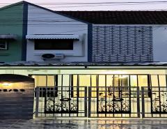 ลด1แสน3ห้องนอนขายหมู่บ้านรัตนาวดีถนนจันทองเอี่ยมใกล้สถานีคลองบางไผ่ เข้าได้หลายทาง  