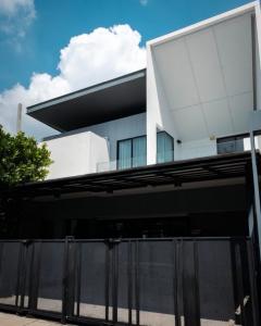 NG003 ให้เช่า Vive Bangna km.7 บ้านระดับ Super Luxury ตกแต่ง+เฟอร์นิเจอร์ครบ+เครื่องใช้ไฟฟ้าครบ-202510251752541761389574565.jpg