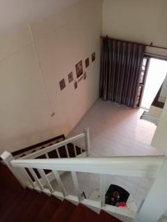 ขาย ทาวน์เฮ้าส์ ชั้นครึ่ง หมู่บ้านวรารักษ์ รังสิตคลองสาม 20 ตรว. 80 ตรม. 2 นอน 1 น้ำ สะอาด น่าอยู่-202510252119531761401993103.jpg