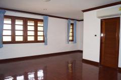 ให้เช่า บ้านเดี่ยว หมู่บ้าน เลคไซด์  2 ถ.บางนา-ตราด กม.7 เนื้อที่ 3 งาน 50 ตร.วา ราคา 130,000 บาท-เดือน-202510252130481761402648224.jpg