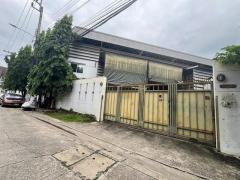 ให้เช่าโกดัง 320 ตร.ม. ออฟฟิศ 2 ชั้น แบบ Stand alone พักอาศัยได้ ใกล้ MRT แยกติวานนท์