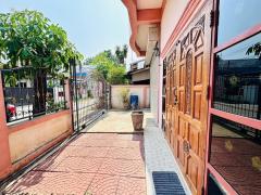 ขายบ้านพร้อมที่ดิน ในตัวเมืองพิษณุโลก 2 ชั้น มีดาดฟ้า เนื้อที่ 42 ตร.ว. แถมฟรีเฟอร์นิเจอร์ พร้อมเข้าอยู่ โทร 081-9629980-202510261245181761457518788.jpg