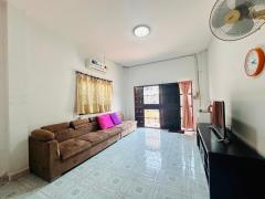 ขายบ้านพร้อมที่ดิน ในตัวเมืองพิษณุโลก 2 ชั้น มีดาดฟ้า เนื้อที่ 42 ตร.ว. แถมฟรีเฟอร์นิเจอร์ พร้อมเข้าอยู่ โทร 081-9629980-202510261245191761457519798.jpg