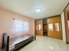 ขายบ้านพร้อมที่ดิน ในตัวเมืองพิษณุโลก 2 ชั้น มีดาดฟ้า เนื้อที่ 42 ตร.ว. แถมฟรีเฟอร์นิเจอร์ พร้อมเข้าอยู่ โทร 081-9629980-202510261245211761457521875.jpg