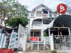 ขายทาวน์เฮ้าส์-3-ชั้น-หมู่บ้านนันทนา