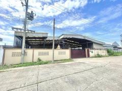 ให้เช่าโกดังออฟฟิศ200 ตร.ว.พร้อมห้องพักคนงานย่านลาดหลุมแก้วปทุมธานีระบบไฟฟ้า3เฟส