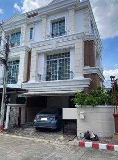 หลังริม เช่าทาวน์โฮม 3 ชั้น 28 ตร.วา.รพ.มงกุฏวัฒนะ 400 ม.340 ตร.ม.MRT แจ้งวัฒนะ14 550 ม. 3นอน 4 น้ำ ตลาดเมืองทอง 300 ม.