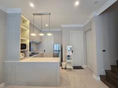 ให้เช่า บ้านแฝด 3 ชั้น The Sonne ศรีนครินทร์-บางนา (ม.ราม 2) 42 ตร.ว. ใกล้ซีคอนสแควร์-202510271751301761562290272.jpg