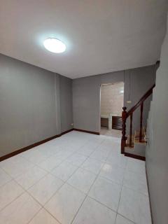 ขายทาวน์เฮ้าส์ 2 ชั้น พร้อมอยู่ โครงการศศิกานต์ ดอนเมือง กรุงเทพฯ เจ้าของขายเอง-202510280919341761617974053.jpg