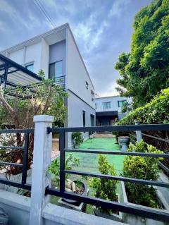 ให้เช่าทาวน์เฮ้าส์ 2 ชั้น หมู่บ้านพลีโน่บางนา อ่อนนุช ซอยกิ่งแก้ว 37 (N.1910)-202510280949501761619790162.jpg