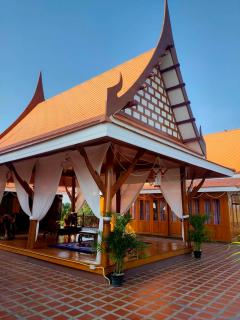 ขายบ้านพักตากอากาศกาญจนบุรี 5 ไร่ เลาขวัญ วิวเขา บรรยากาศสงบ บ้านไม้สักกึ่งปูน พร้อมเข้าอยู่-202510281004461761620686547.jpg