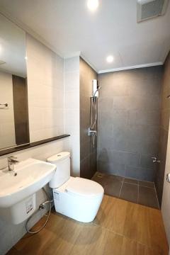 ให้เช่า ทาวโฮม3ชั้นใกล้เดอะมอลล์บางกะปิขนาด220  ตรม 4 ห้องนอน3 ห้องน้ำ5 แอร์เฟอร์เครื่องใช้ไฟฟ้าครบ-202510281116151761624975861.jpg