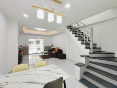 ขายทาวน์เฮ้าส์ 2 ชั้น หมู่บ้านพูนสินธานี 3 เนื้อที่ 17.9 ตารางวา   ซอยเคหะร่มเกล้า 64 ถนนเคหะร่มเกล้า แขวงคลองสองต้นนุ่น เขตลาดกระบัง กรุงเทพฯ-202510281217161761628636090.jpg