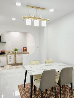 ขายทาวน์เฮ้าส์ 2 ชั้น หมู่บ้านพูนสินธานี 3 เนื้อที่ 17.9 ตารางวา   ซอยเคหะร่มเกล้า 64 ถนนเคหะร่มเกล้า แขวงคลองสองต้นนุ่น เขตลาดกระบัง กรุงเทพฯ-202510281217201761628640747.jpg