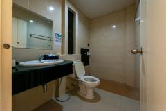 ขายทาวน์โฮม 3 ชั้น หมู่บ้าน The Balcony Home ซอยถนนเฉลิมพระเกียรติ ร.9 ซอย 28 ขนาด 19 ตร.วา จอดรถได้ 3 คัน-202510281234151761629655861.jpg