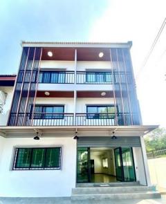 ให้เช่า อาคารพาณิชย์ หลังมุม ซอยศรีนครินทร์ 45 ใกล้รถไฟฟ้าสีเหลืองสถานีสวนหลวง ใกล้ห้างธัญญะปาร์ค ซีคอนแสควร์ พาราไดร์ปาร์ค-202510281247041761630424395.jpg