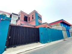 ให้เช่าโฮมออฟฟิศ3ชั้นใกล้เซ็นทรัล พระราม 2  ขนาด350ตรม 5 ห้องนอน3 ห้องน้ำ 1 ห้องครัว 1 ห้องนั่งเล่น