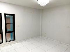 ให้เช่าโฮมออฟฟิศ3ชั้นใกล้เซ็นทรัล พระราม 2  ขนาด350ตรม 5 ห้องนอน3 ห้องน้ำ 1 ห้องครัว 1 ห้องนั่งเล่น-202510281338271761633507266.jpg