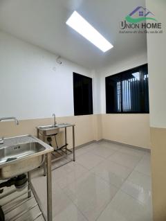 เซ้งคลินิกเวชกรรม 2 ชั้น อุปกรณ์ครบ ติดถนนลาดกระบัง-202510281426471761636407825.jpg