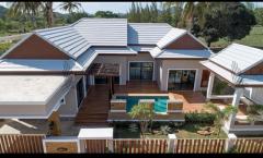 บ้านเดี่ยว ลดเป็นล้าน พูลวิลล่า ปราณบุรี พร้อมสระว่ายน้ำส่วนตัว ใกล้ทะเลและภูเขา