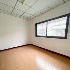 ขายทาวน์เฮ้าส์ พร้อมผู้เช่า 2 ชั้น หมู่บ้านทิพย์มงคล ราคาพิเศษ!17 ตรว 2 ชั้น-202510281820351761650435303.jpg