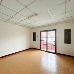 ขายทาวน์เฮ้าส์ พร้อมผู้เช่า 2 ชั้น หมู่บ้านทิพย์มงคล ราคาพิเศษ!17 ตรว 2 ชั้น-202510281820361761650436387.jpg