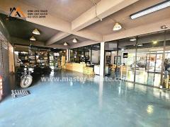 ให้เช่าอาคารสำนักงาน (ชั้นล่าง) เนื้อที่ 200 ตรม. ซ.รามอินทรา 65 สวย-สะอาด พร้อมที่จอดรถรอบอาคาร DESIGN MODERN กั้นห้องกระจก 1 ห้อง แบ่งสัดส่วนการใช้งาน ใกล้รถไฟฟ้าสายสีชมพู-202510291052441761709964428.jpg