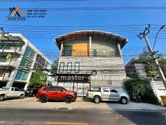 ให้เช่าอาคารสำนักงาน (ชั้นล่าง) เนื้อที่ 200 ตรม. ซ.รามอินทรา 65 สวย-สะอาด พร้อมที่จอดรถรอบอาคาร DESIGN MODERN กั้นห้องกระจก 1 ห้อง แบ่งสัดส่วนการใช้งาน ใกล้รถไฟฟ้าสายสีชมพู-202510291052541761709974293.jpg