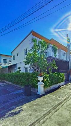 รร.วัดโพธิ์ทอง 500ม. เช่า ทาวน์เฮาส์ 2 ชั้น BTS ตลาดพลู 4.5 กม. ตลาดโอ๋เอ๋ 1.9 กม.สุขสวัสดิ์ 30 หลังหัวมุม  จัดเต็มเฟอร์ฯ 3 นอน 2 น้ำ  