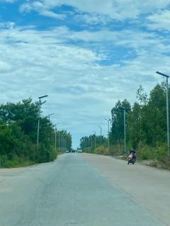 ขายถูก ที่ดินถมแล้ว ตั้งอยู่อ่างเก็บน้ำบางพระ ใกล้มอเตอร์เวย์กรุงเทพ-พัทยา เดินทางสะดวกเข้า-ออกได้หลากหลายทาง ใกล้นิคมอุตสาหกรรมและท่าเรือน้ำลึกแหลมฉบัง สถานที่ท่องเที่ยวมากมาย-202510291517061761725826878.jpg