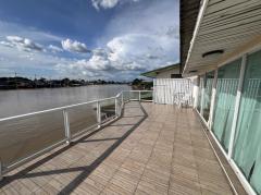 ให้เช่าบ้าน 2ชั้น ติดแม่น้ำเจ้าพระยา บรรยากาศดี วิวเจดีย์เอียง  ปากเกร็ด