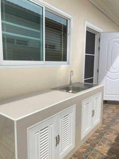 H915 ให้เช่าบ้านเดี่ยวพูลวิลล่า ห้วยใหญ่ 3 ห้องนอน เฟอร์นิเจอร์และเครื่องใช้ไฟฟ้าครบมาก-202510301036091761795369164.jpg