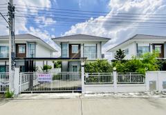 ขาย และ เช่า บ้านเดี่ยว 2 ชั้น หมู่บ้าน แลนซิโอ คริป ปิ่นเกล้า - วงแหวนฯ (ส้มเกลี้ยง)