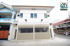 ทาวน์เฮ้าส์2ชั้น ซอยกำนันแม้น28 บางขุนเทียน รีโนเวทพร้อมเข้าอยู่