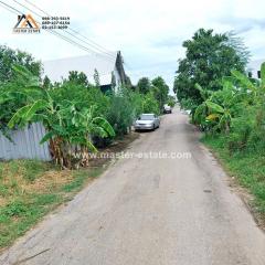 ที่ดินเปล่า 114 ตร.ว. ม.เปรมวดี พุทธมณฑลสาย 3 ถมแล้วสูงกว่าถนน 1 เมตร กว้าง 24 M. x ลึก 20 M. ถนนด้านหน้าที่ดินเป็นสาธารณะ ที่สวยมาก ราคาพร้อมโอน-202510301350471761807047388.jpg