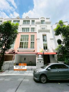 ขายทาวน์โฮม บ้านกลางกรุง ทองหล่อ ตกแต่ง แบบ (Japanese Style) ซอยสุขุมวิท 55#LB52 – 001124