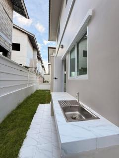 บ้านแฝด 2 ชั้น สวยหรู ราคาต่ำกว่าตลาด! โครงการ The Forest Hill บ่อวิน–ศรีราชา-202510301909371761826177217.jpg