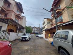 ขายบ้าน 3 ชั้น หมู่บ้านเอื้อประชา ซอยนวลจันทร์ 56 แยก 7 -202510310943521761878632756.jpg