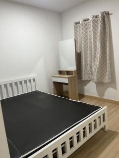 ให้เช่าบ้านทาว์เฮาส์  ม.บ้าน พฤกษา 102 บางนาตราด กม. 25 ราคาเพียง 13,500บาท/เดือน พร้อมเฟอร์ รวมค่าส่วนกลาง-202510310944491761878689649.jpg