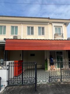 ให้เช่าบ้านทาว์เฮาส์  ม.บ้าน พฤกษา 102 บางนาตราด กม. 25 ราคาเพียง 13,500บาท/เดือน พร้อมเฟอร์ รวมค่าส่วนกลาง