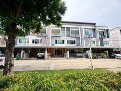 ให้เช่าทาวน์โฮม หมู่บ้านดิเอ็กซ์คลูซีฟ พัฒนาการ44 (The Exclusive-Pattanakarn44) ใกล้ APL หัวหมาก (N.1915)