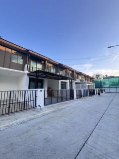 บ้านใหม่ให้เช่าเชียงใหม่ ใกล้สนามบิน ราคา 23,000 บาทต่อเดือน พร้อมเฟอร์ครบ