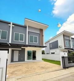 ขายบ้านแฝด สองชั้น หมู่บ้านอาลิสวิลล์ เลี่ยงเมืองบ้านเป็ดขอนแก่น