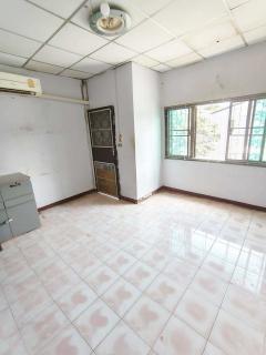 ขาย ทาวน์เฮ้าส์ ม.ร่มประดู่ ซอยเพชรเกษม 110 ถ.พุทธมณฑลสาย 4 แขวงหนองค้างพลู เขตหนองแขม กทม. ราคาต่อรองได้-202511010136321761935792392.jpg