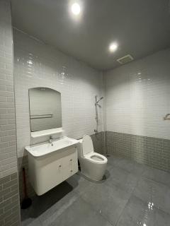 ขาย ให้เช่า ทาวน์โฮม ลาดพร้าว 124 สไตล์ลอฟท์ ใกล้ MRT มหาดไทย ท่าเรือมหาดไทย เหมาะโฮมออฟฟิศ และพักอาศัย-202511011339171761979157463.jpg