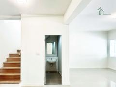 ขายทาวน์โฮม 2 ชั้น หมู่บ้าน วิลลาจจิโอ บางนา บางบ่อ ใกล้ ม.เอแบค -202511011702061761991326607.jpg