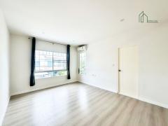 ขายทาวน์โฮม 2 ชั้น หมู่บ้าน วิลลาจจิโอ บางนา บางบ่อ ใกล้ ม.เอแบค -202511011702101761991330906.jpg